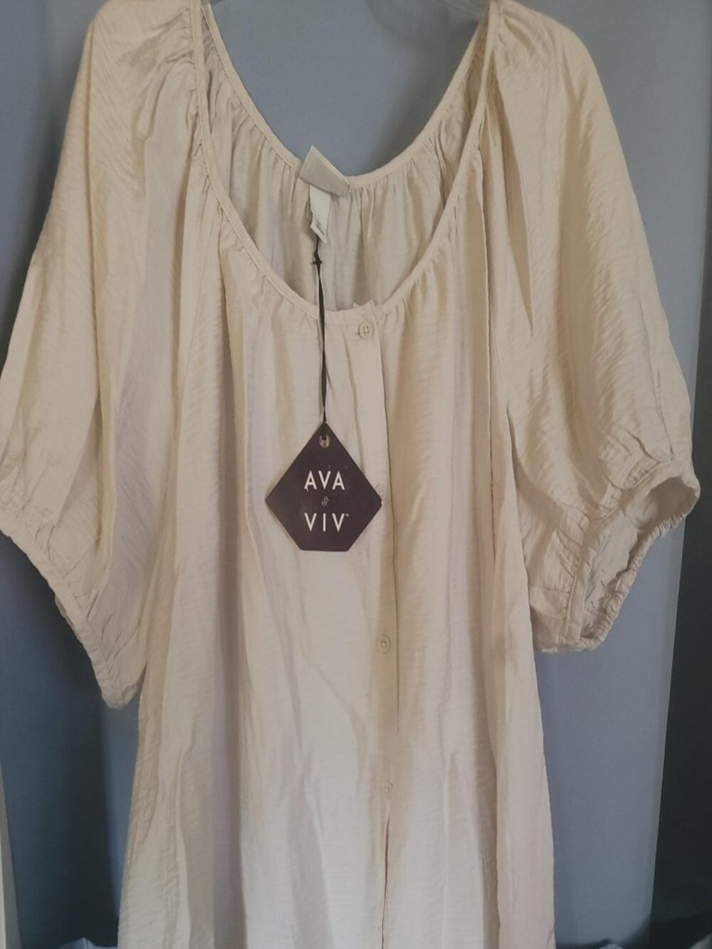 Ava & Viv Cream Textured Button Front Blouse 3X NWT